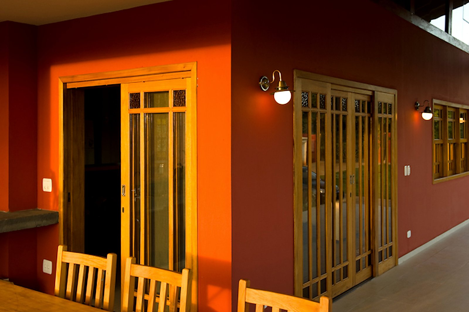 Bay-window e vidros personalizados em residência — Maringá PR