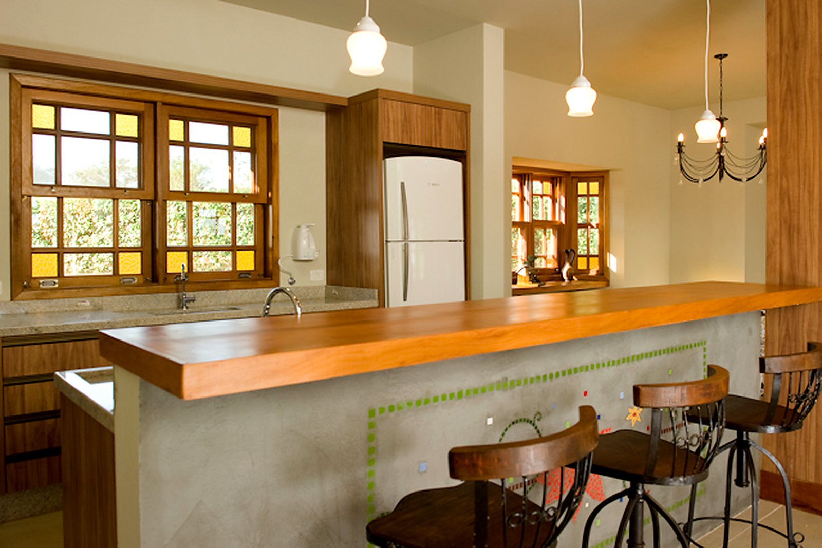 Bay-window e vidros personalizados em residência — Maringá PR