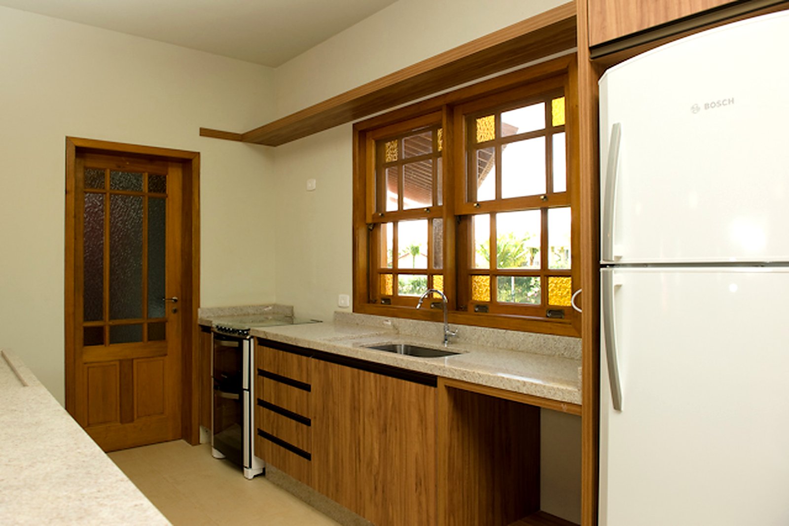 Bay-window e vidros personalizados em residência — Maringá PR