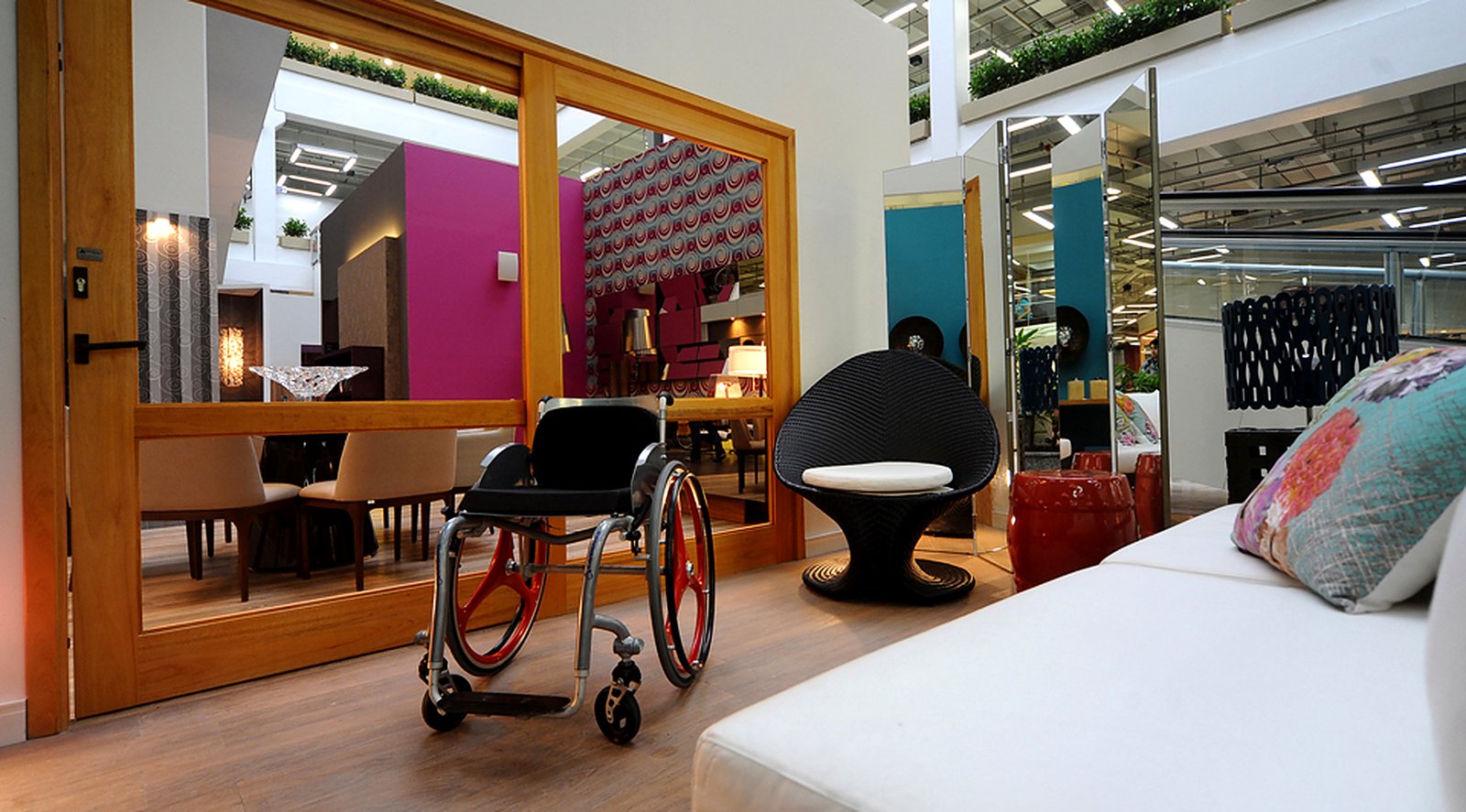 Mostra Lar Center 2012 — Arquitetura Universal e acessibilidade em madeira